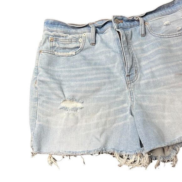Madewell Light Wash Distressed Denim Shorts - Picture 5 of 13